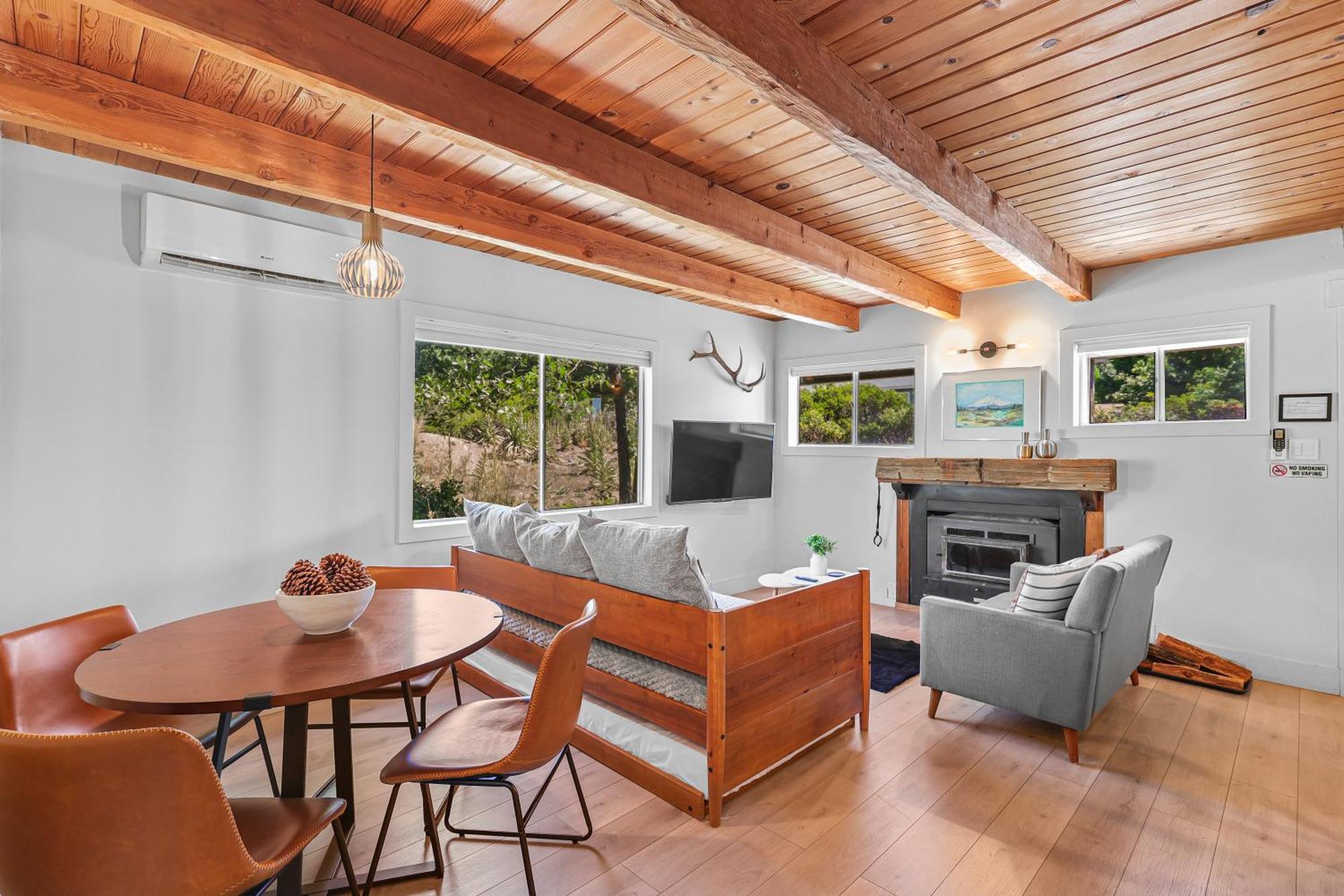 Basecamp Lodge 夏斯塔山 外观 照片