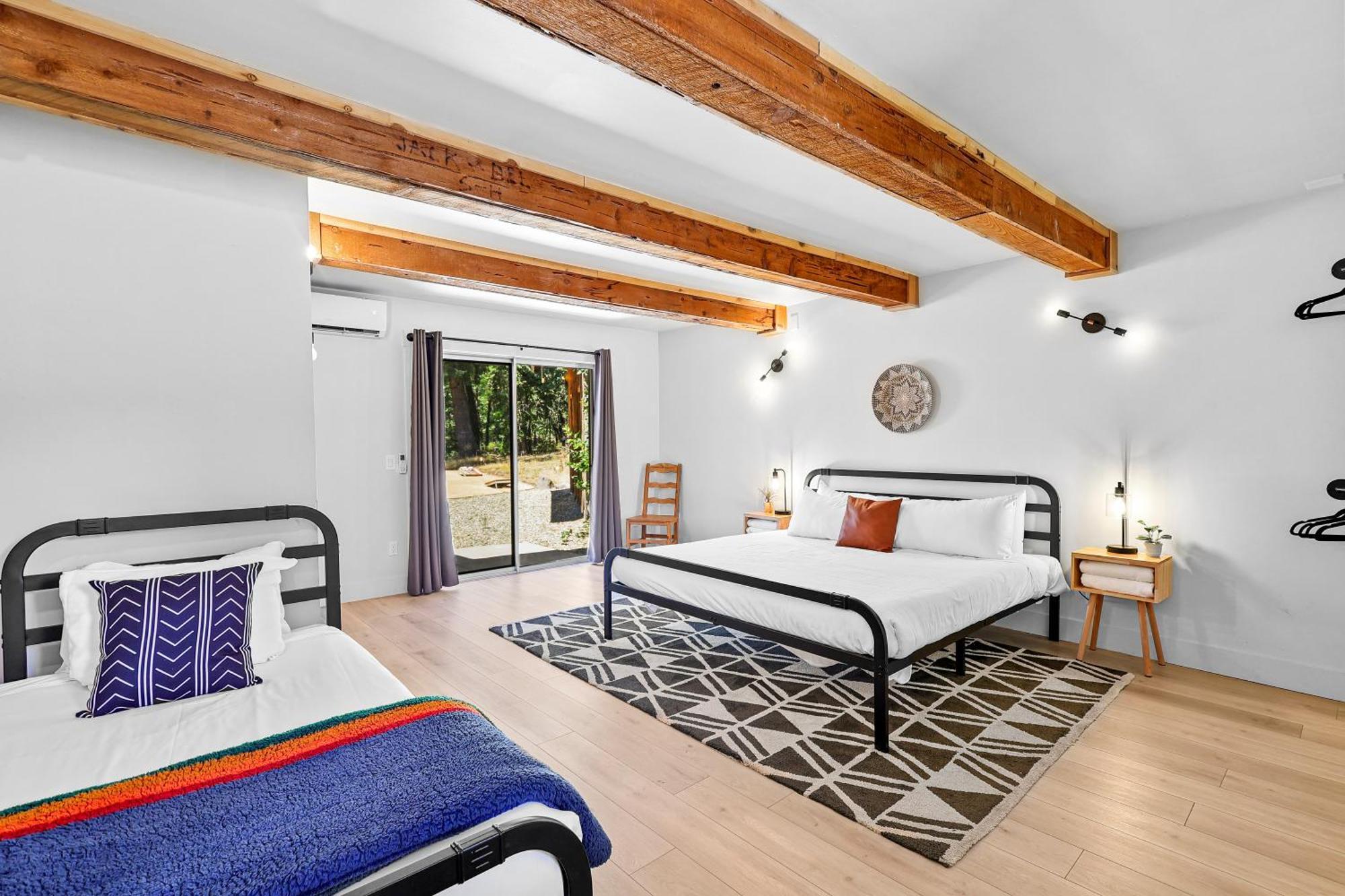 Basecamp Lodge 夏斯塔山 客房 照片
