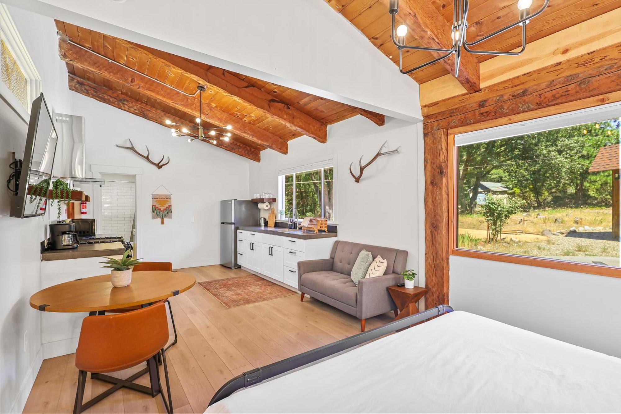 Basecamp Lodge 夏斯塔山 客房 照片